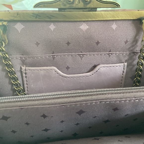 FOSSIL MUTED LAVENDER STAMPED LEATHER CLUTCH “EUC” - Picture 12 of 16